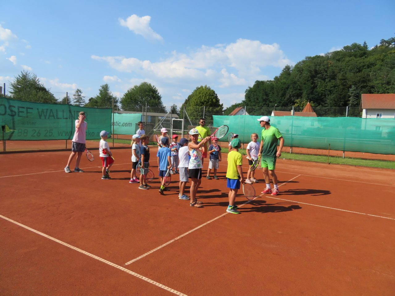 Ö-News » Kinderferienprogramm Tennis bestimmt für Kinder Tennis Bilder