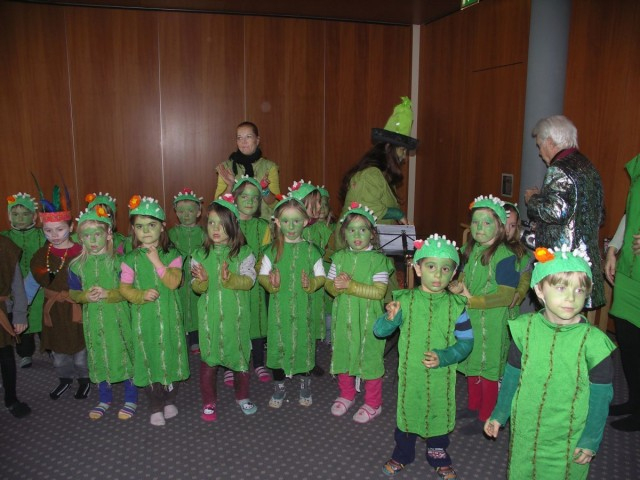 Prinzenpaar Bregenz 2013 - Kindergartenbesuche mit Kinder Bilder Samt Lied,