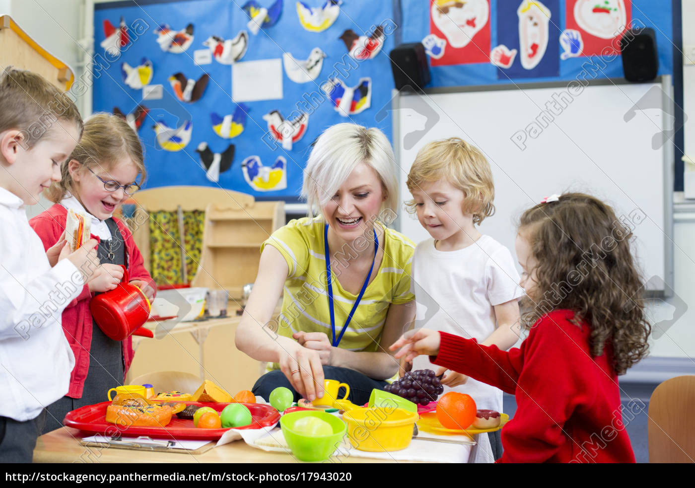 Rollenspiele Restaurant Im Kindergarten - Lizenzfreies Foto - #17943020 ganzes Kindergartenfotos Online