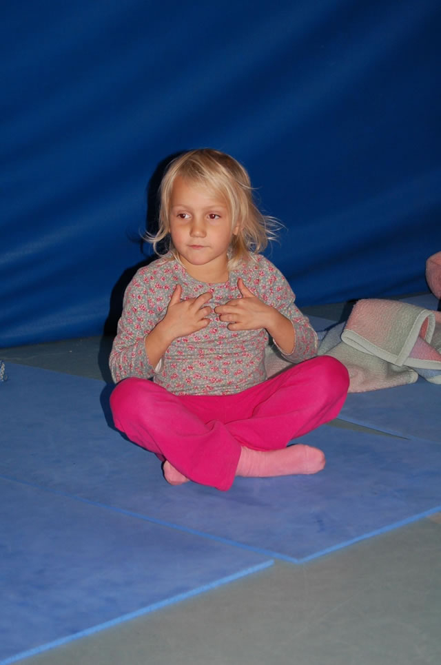Sonnenkindyoga - Yoga Mit Kindergartenkindern für Yoga Kinder Bilder