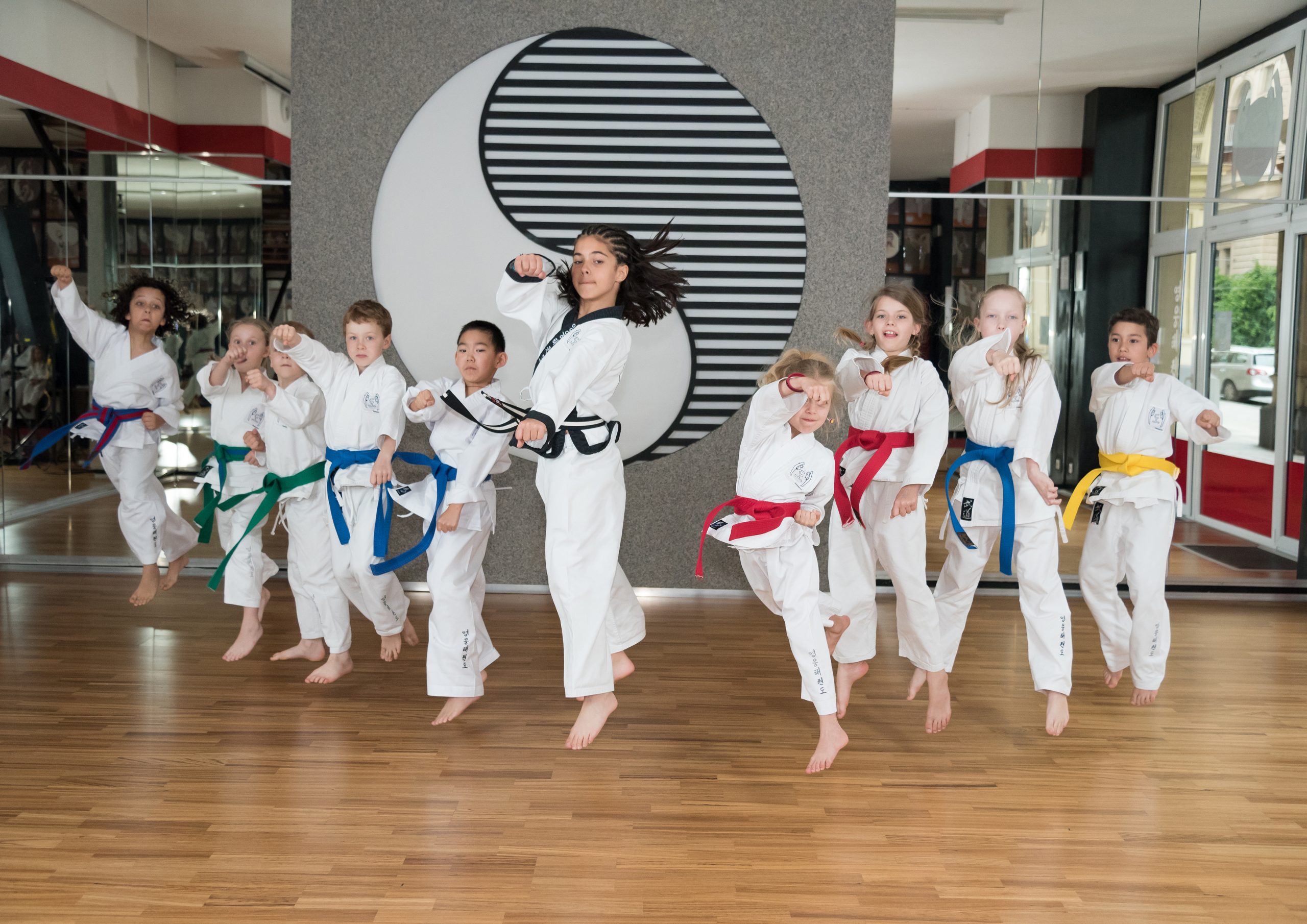 Taekwondo Für Kinder Ab 6 Jahren - Donau-Universität Krems ganzes Kinder Bilder Entgegen Denken
