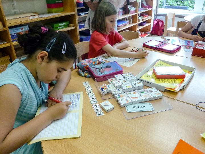 Tag Der Offenen Tür Lud Zum Entdecken Ein // Montessori-Verein Chemnitz ganzes Kinder Bilder Durch Die Tür,