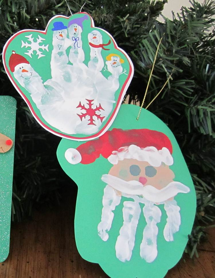 Wie Handabdruck Bilder Zu Weihnachten Gestalten? Bastelideen Für Kinder verwandt mit Kinder Bilder Weihnachten