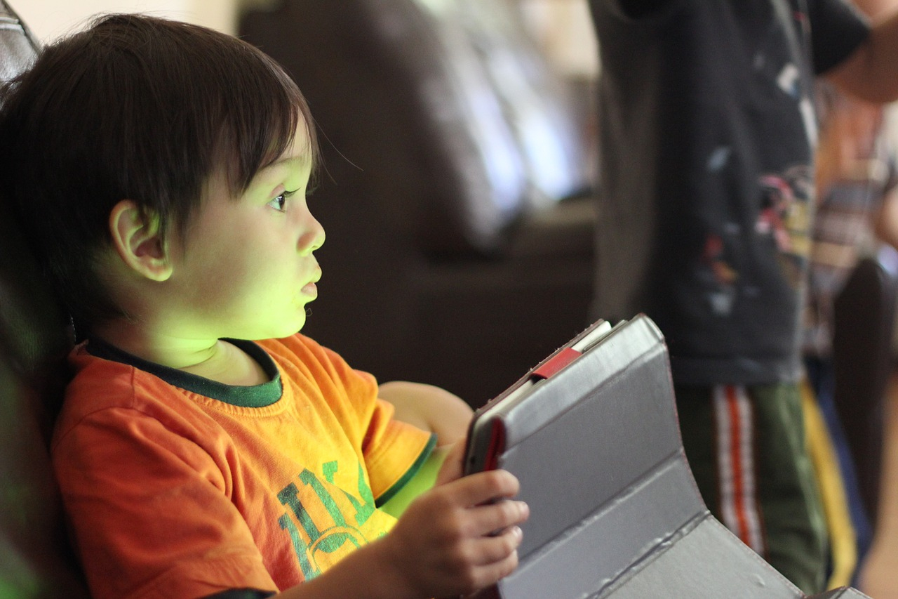 Wie Nehmen Kinder Medien Wahr? - Digitale Elternbildung bei Kinder Bilderbuch Empfehlung