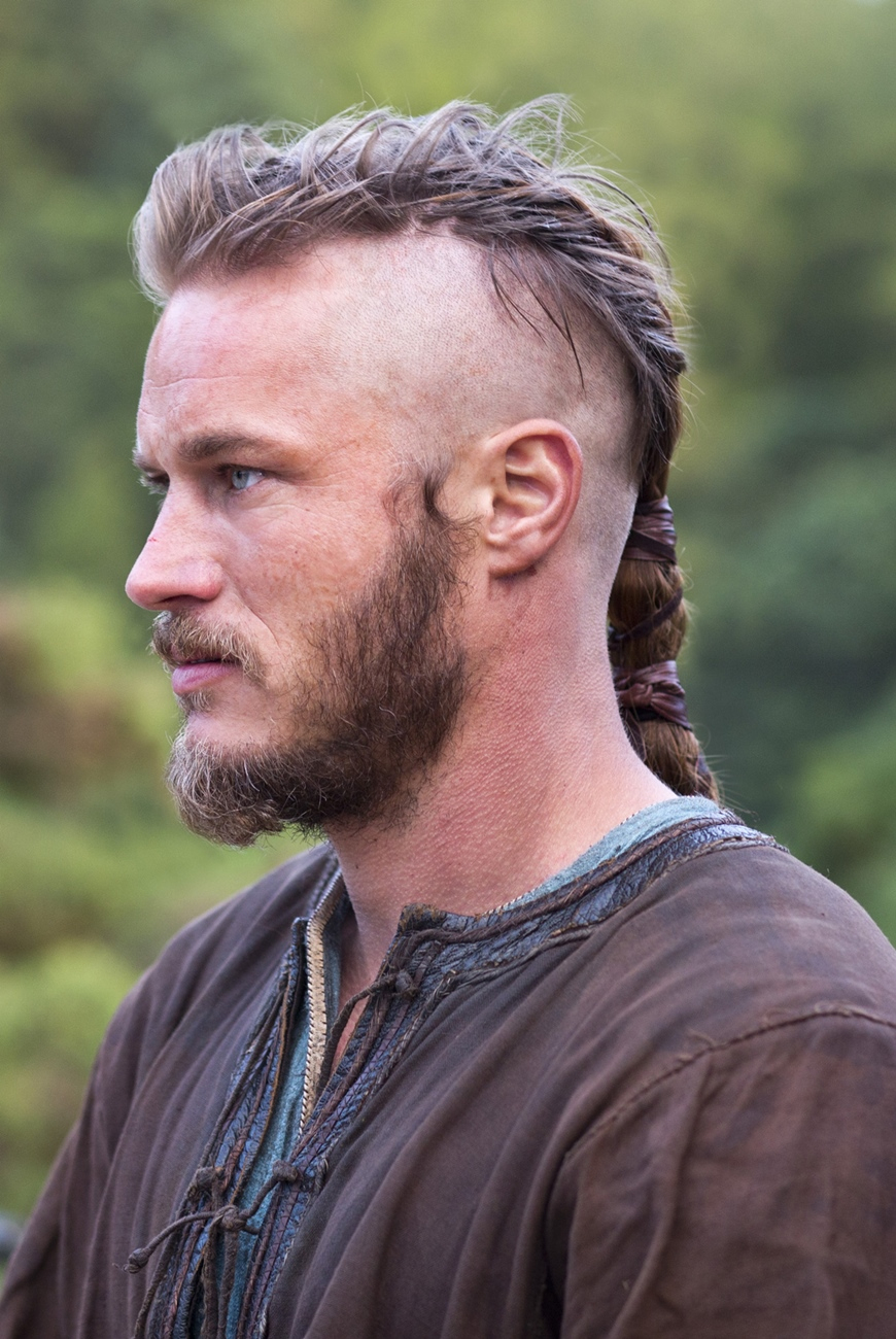 13 Cool Viking Hairstyles For The Rugged Man in Wikinger Frisur Männer