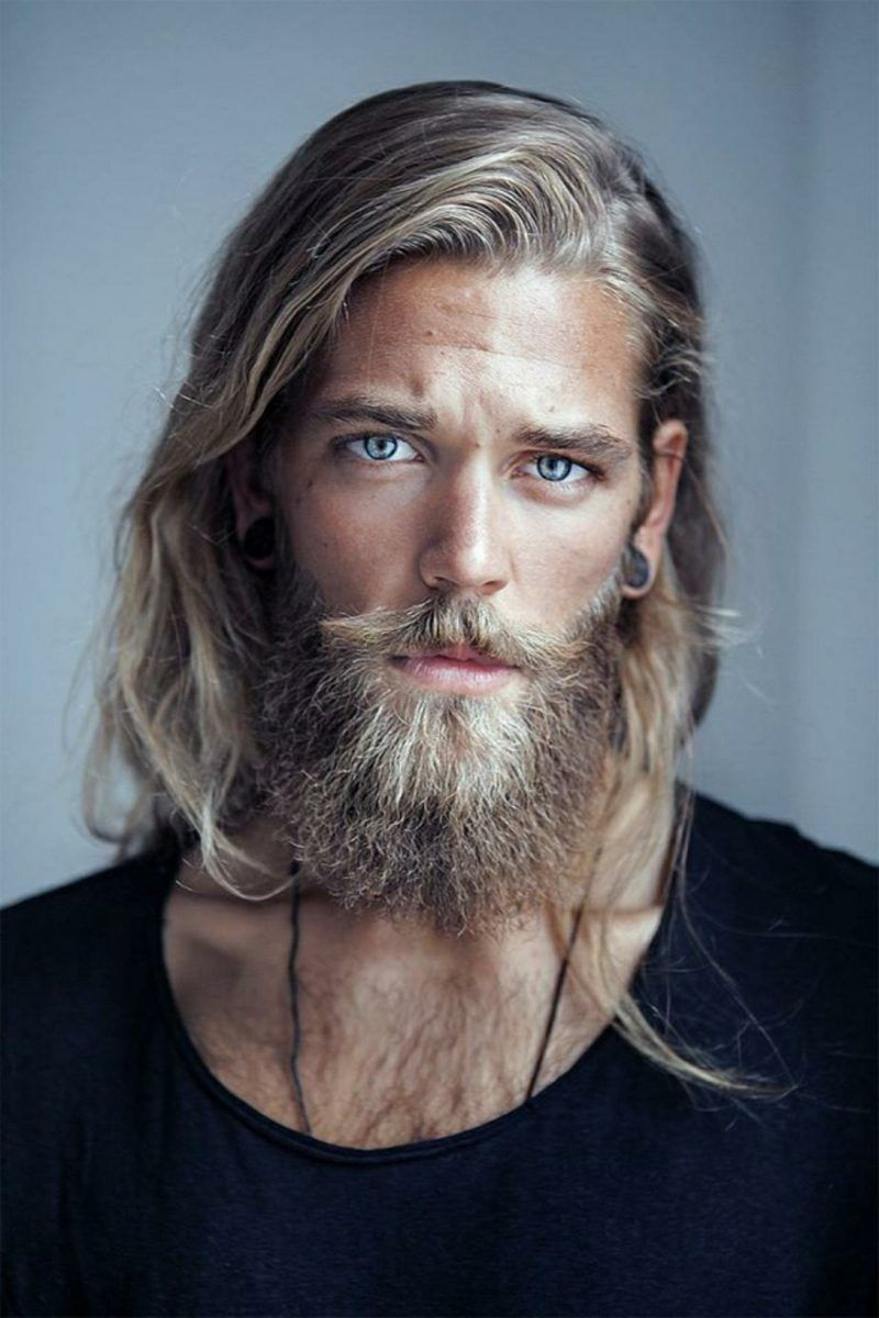 Bartfrisuren Für Selbstbewusste Männer: Hipster Bart Im Spotlicht # über Männer Lange Haare Frisuren