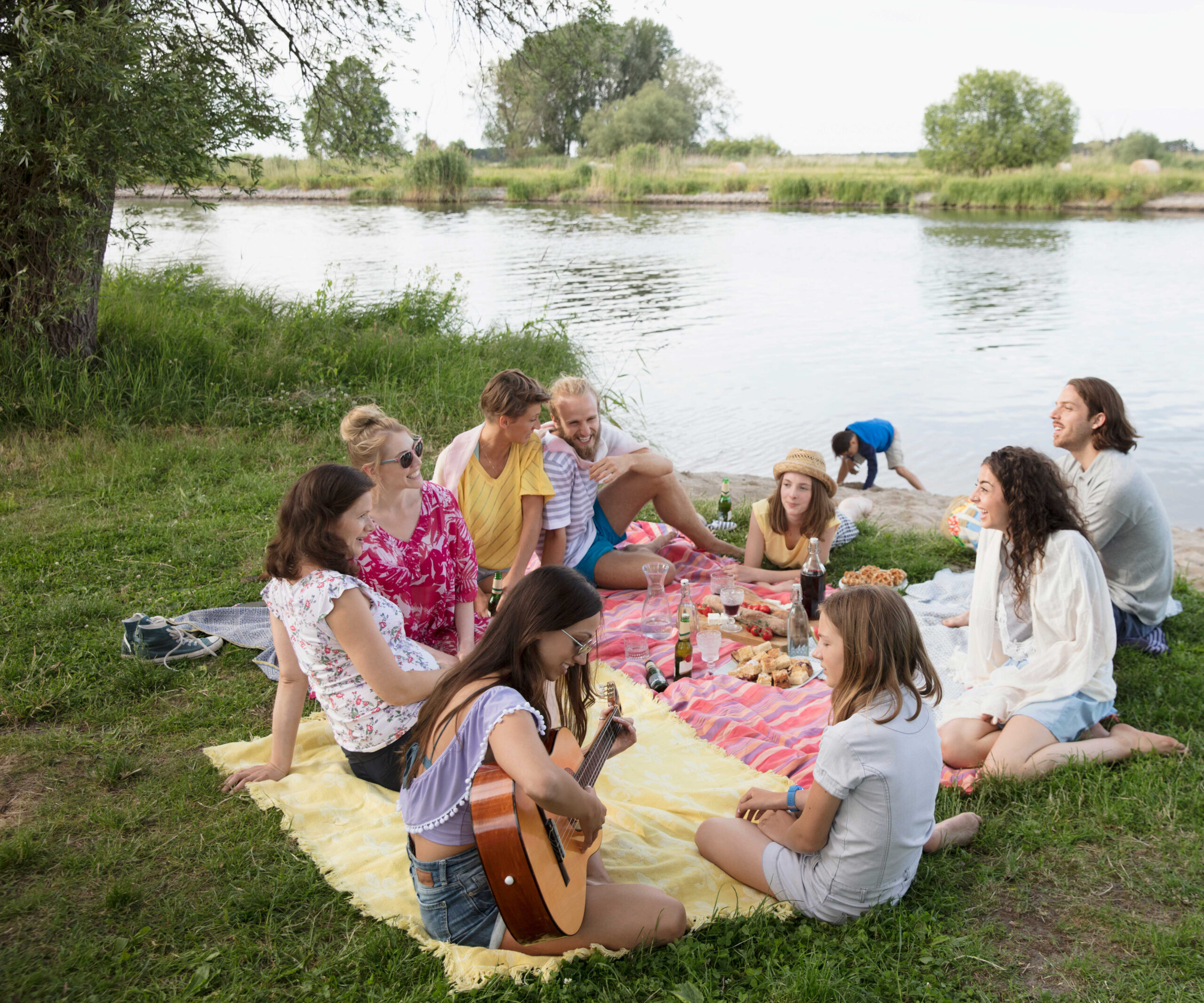 Die 10 Schönsten Picknick-Plätze Mit Aussicht  Famigros verwandt mit Picknick Im Freien
