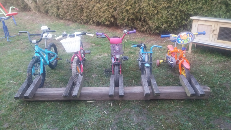 Fahrradständer Aus Altholz - Bauanleitung Zum Selberbauen - 1-2-Do für Fahrradständer Selber Bauen