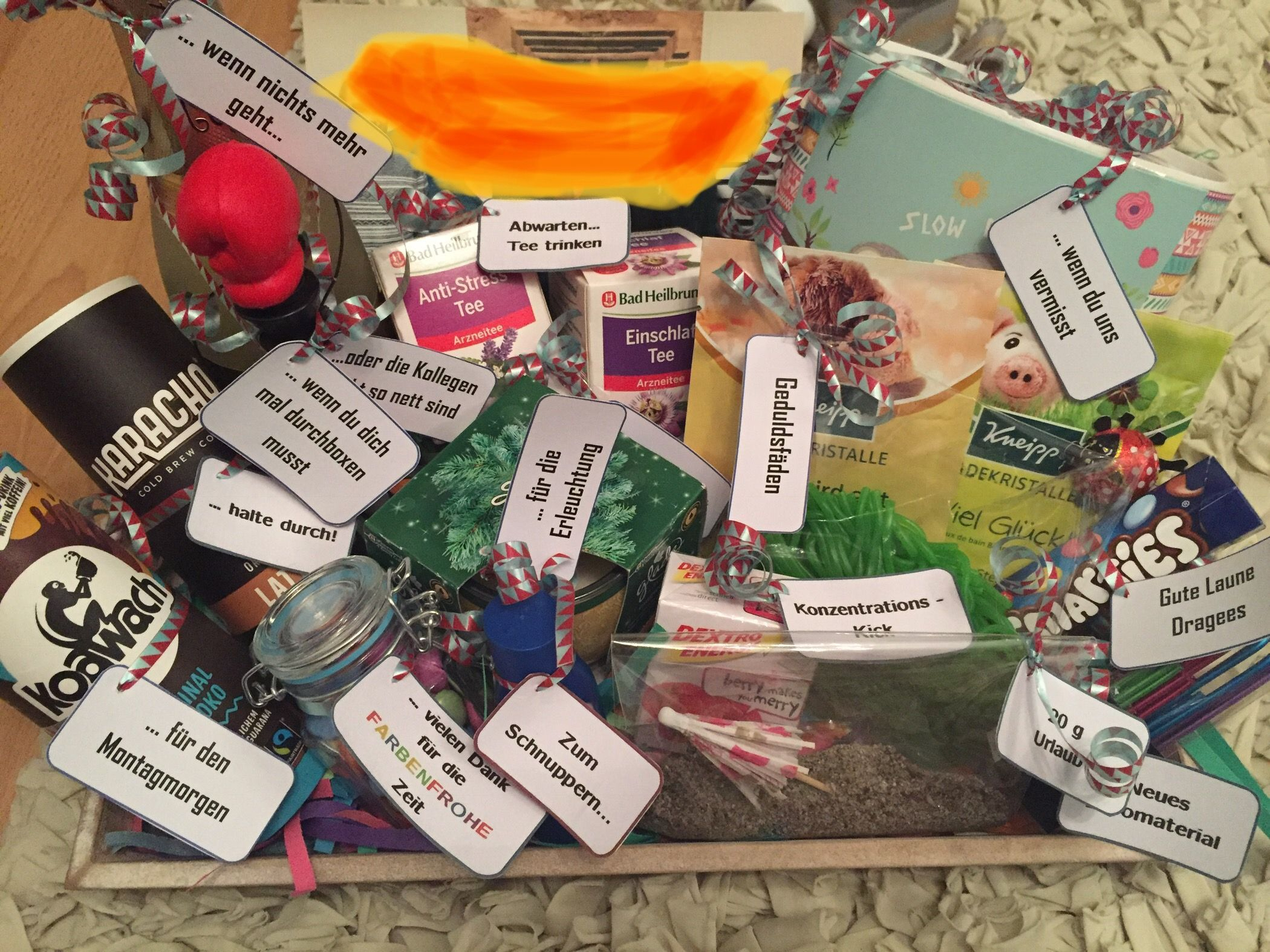 Geschenke Ideen Arbeitskollegen #Arbeitskollegen #Geschenke #Ideen bestimmt für Abschiedsgeschenk Kollegin Basteln