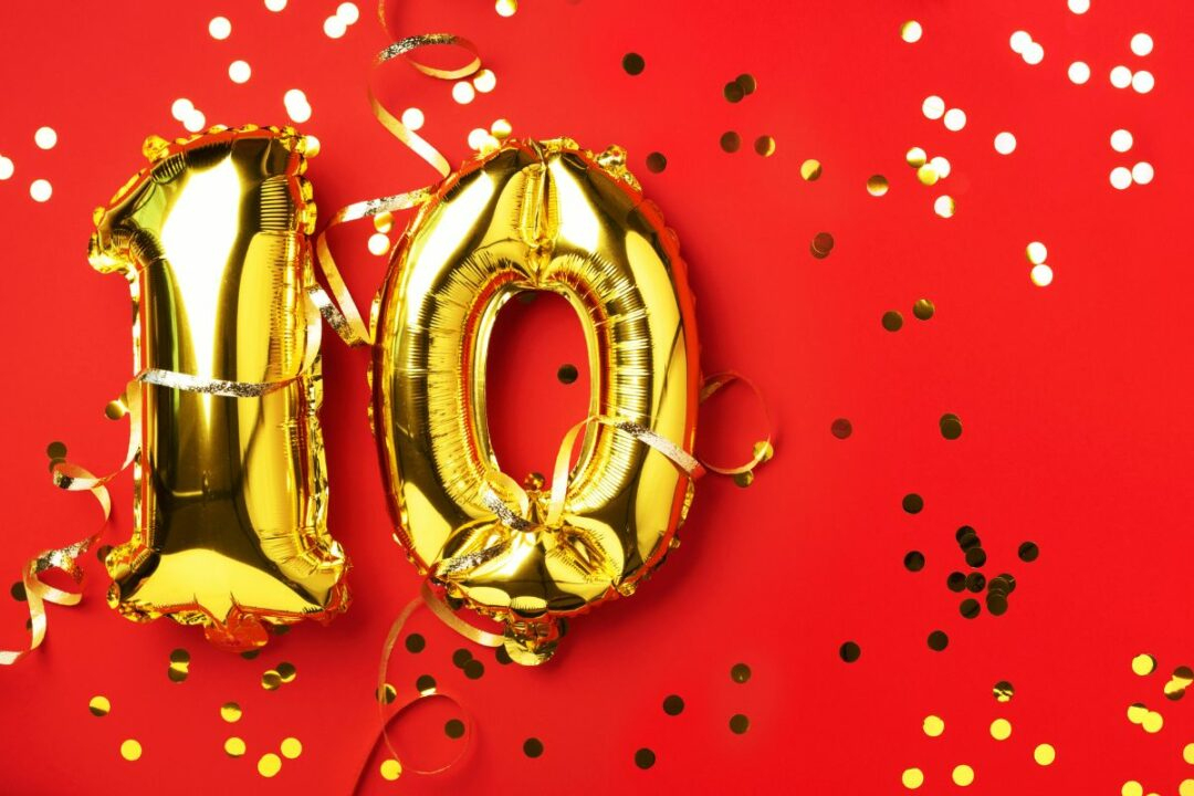Glückwünsche Zum 10 Geburtstag: Die Erste Runde Zahl Auf Der Torte verwandt mit Glückwünsche Zum 10 Geburtstag
