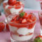 Leichtes Erdbeeren-Tiramisu Im Glas  Desserts, Gingerbread Dessert, Food bestimmt für Gourmet Dessert Rezepte