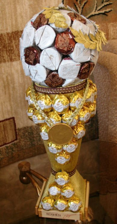 Pokal Aus Schokolade  Artesanías De Caramelo, Diy Regalos Para Amigos bei Geschenke Mit Schokolade Basteln