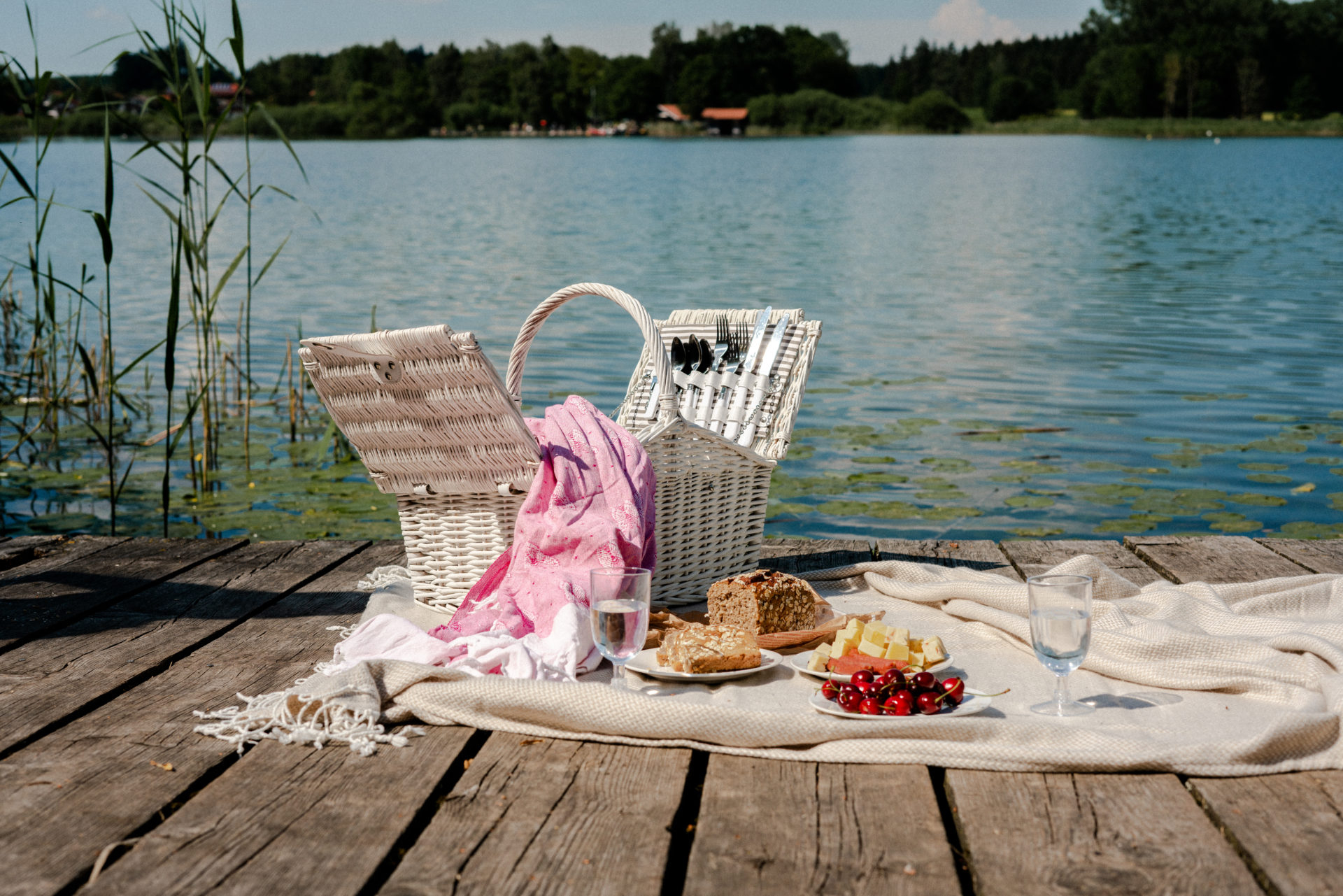Sommer-Picknick: 10 Teile Für Das Ideale Outdoor-Essen  Virago Spring bei Picknick Im Freien