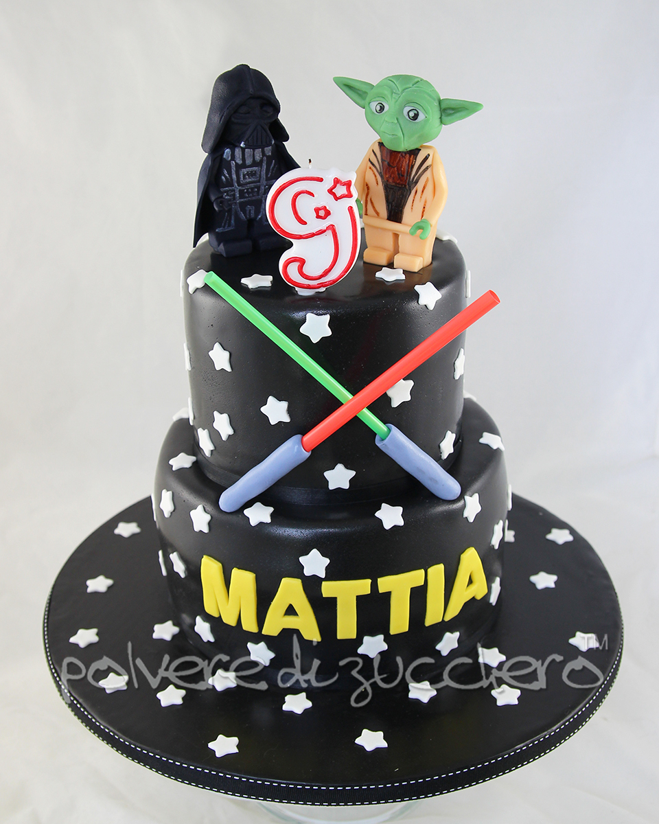 Star Wars: Torta Decorata E Cupcakes Versione Lego Con Yoda E Darth bei Star Wars Torte