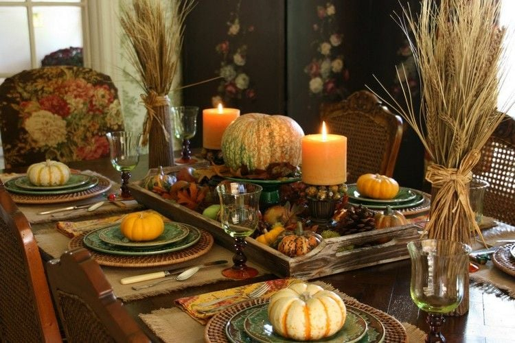 Tischdeko Für Herbst - Selbstgemacht Und Modern Arrangiert über Tischdeko Herbst Selbstgemacht