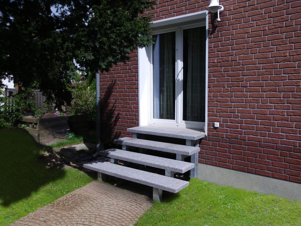 Treppe Aussen Haus Eingang Podest Naturstein Granit Beton Stufe Tritt bei Hauseingang Treppe Mit Podest