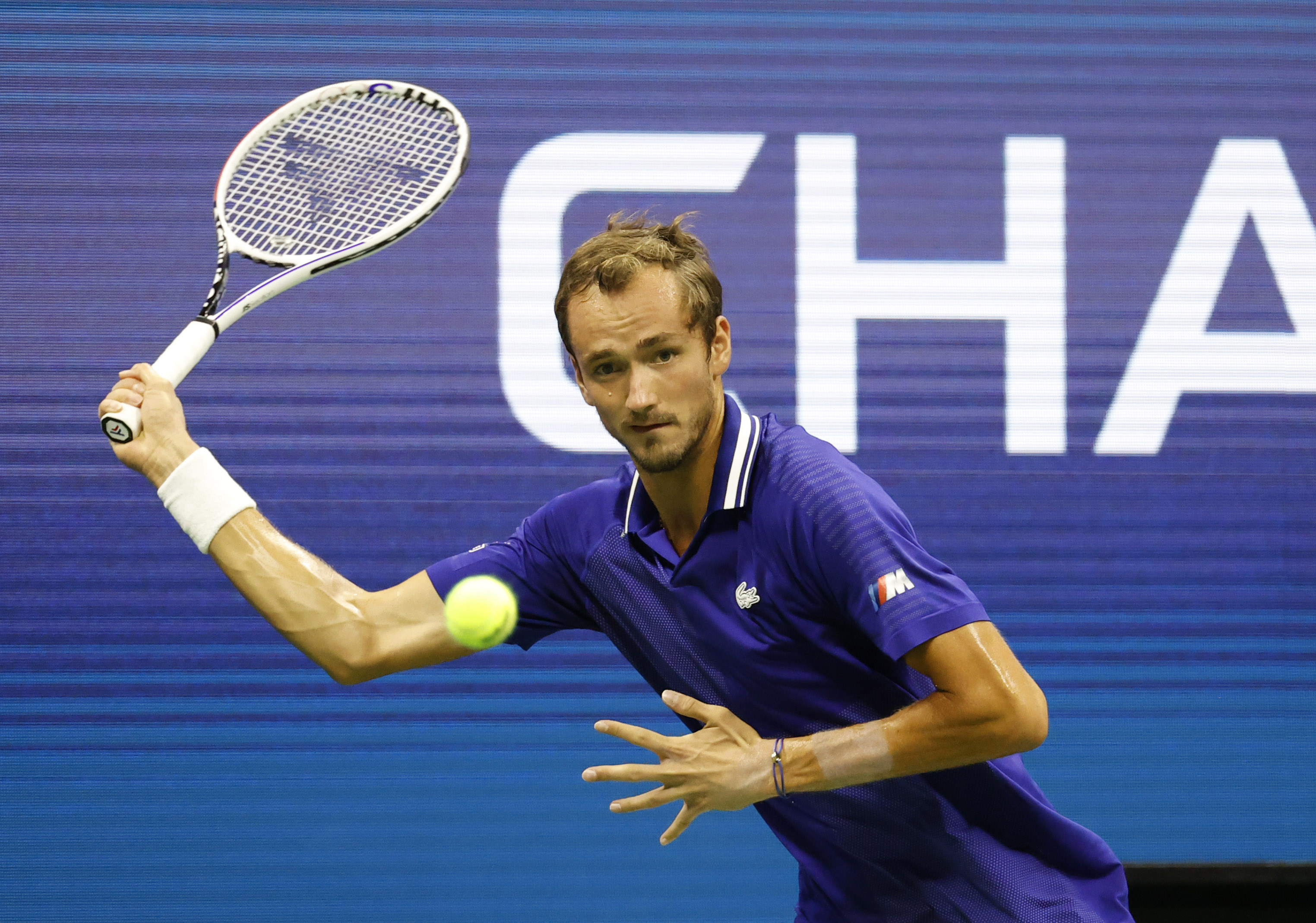 Medvedev makes strong start to U.S. Open title bid | Reuters