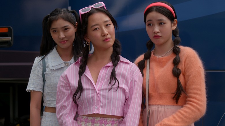 All The Best Outfits In Netflix's XO, Kitty