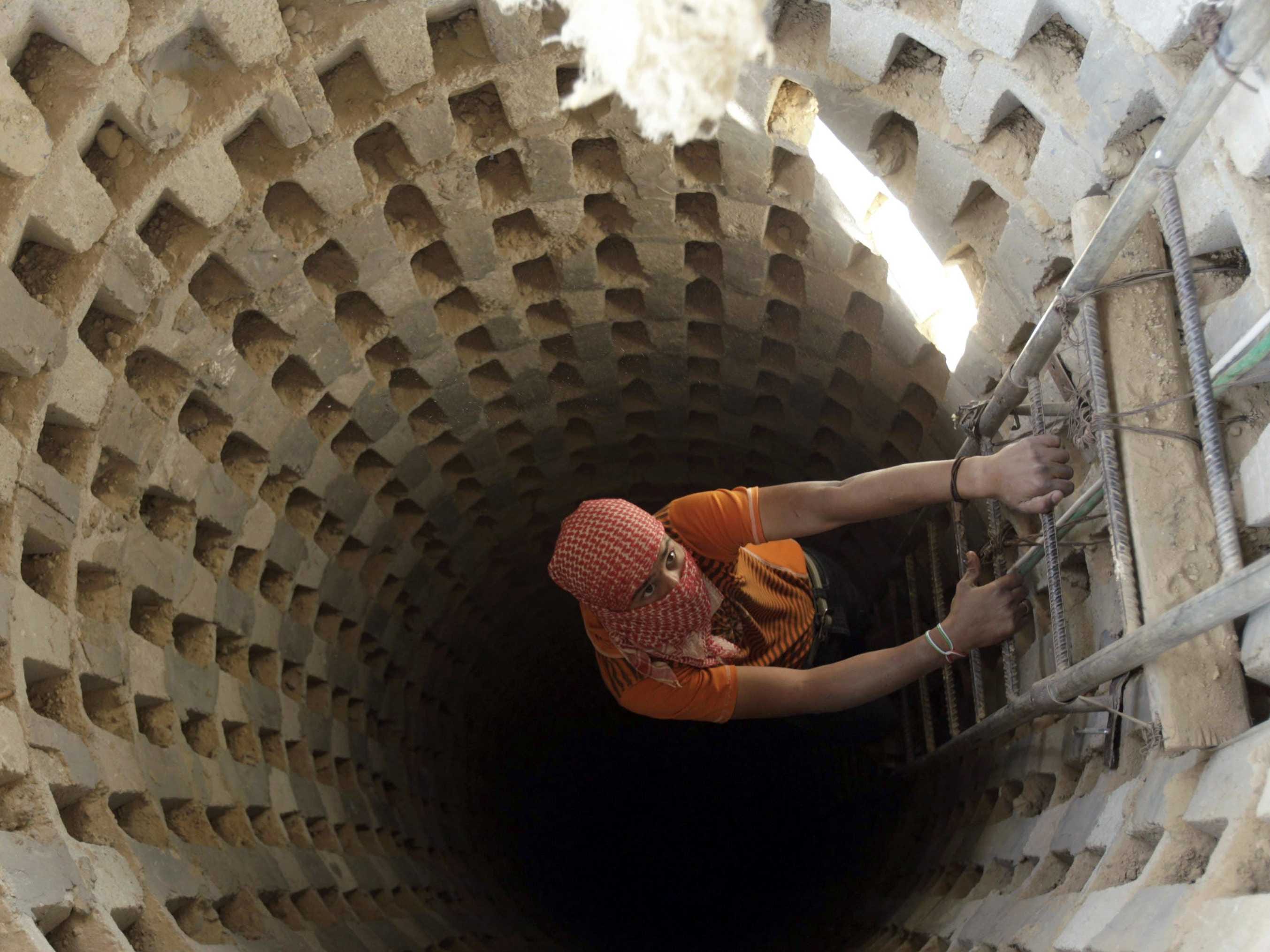 Israelis Attack Hamas Tunnels In Gaza - Business Insider