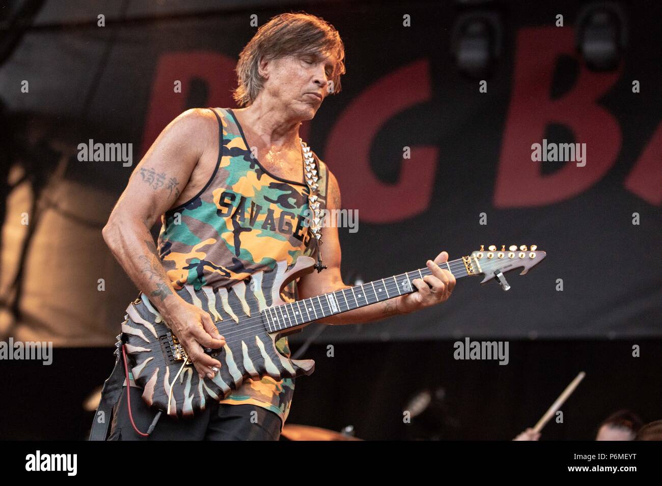 Lynch mob band hi-res stock photography and images - Alamy