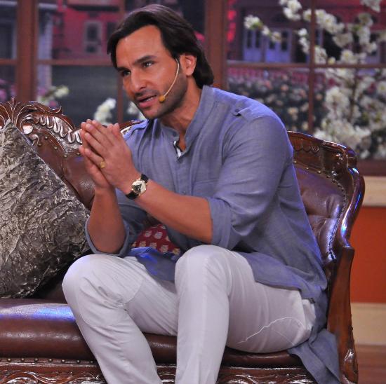 Saif Ali Khan Wearing Blue White Kurta Pajama Pics – Men’s Traditional