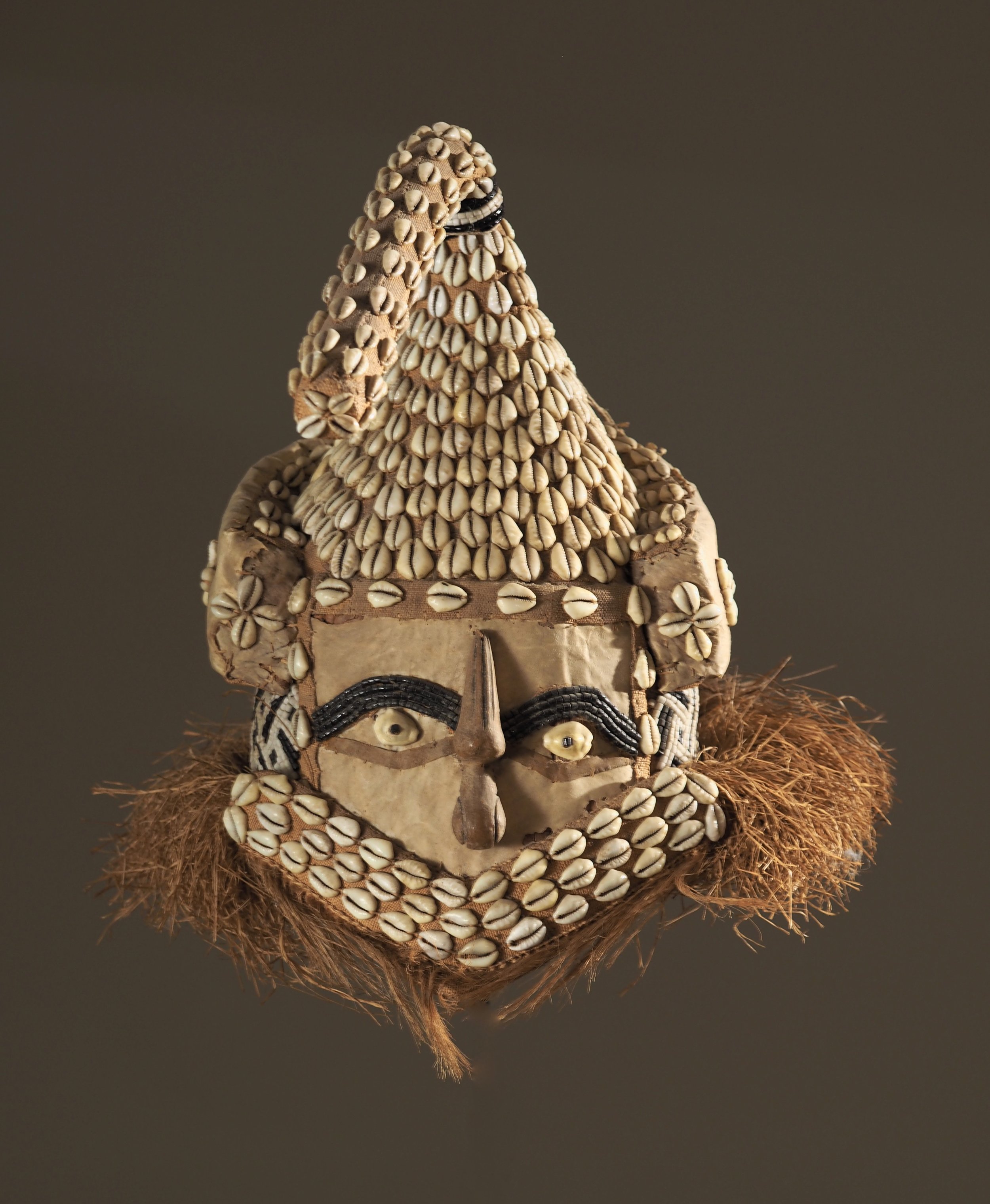 Kuba helmet mask, D.R. Congo — Karlsson | Wickman