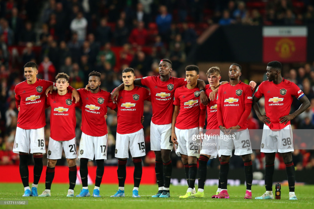 The players of Manchester United stand for the penalty shoot out The players of Manchester United stand for the penalty shoot out