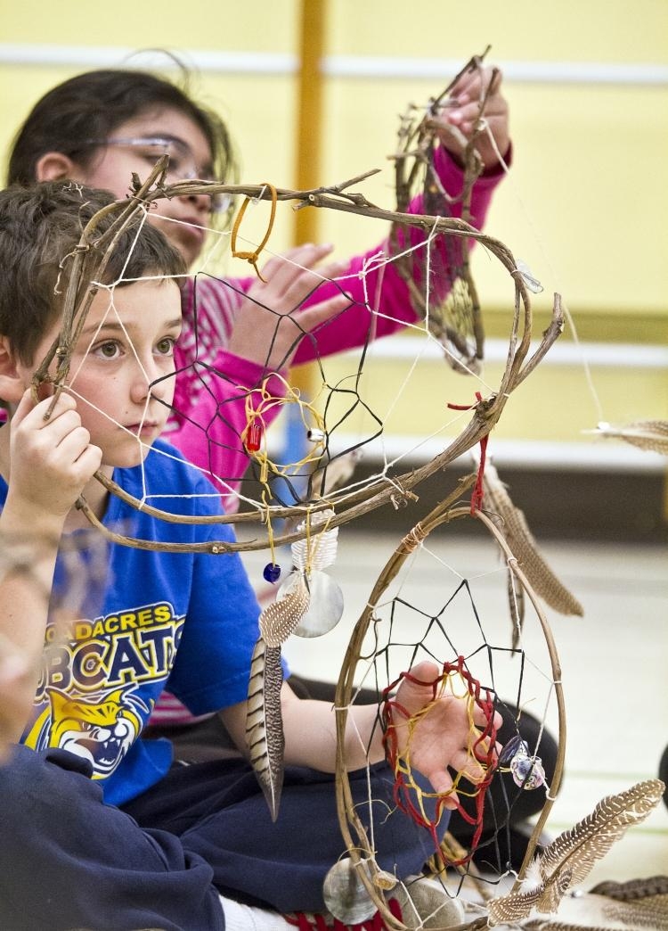  Traumfänger basteln mit Kindern - 27 Ideen zum Nachmachen Bildidee 