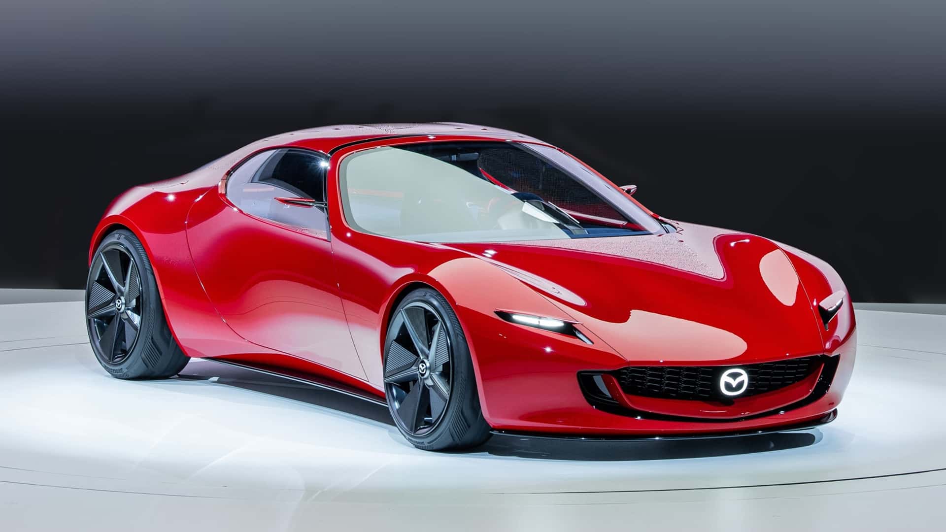  Foto zu Mazda Iconic SP Designer Talks RX-7 Inspiration, Pop-Up Lights 