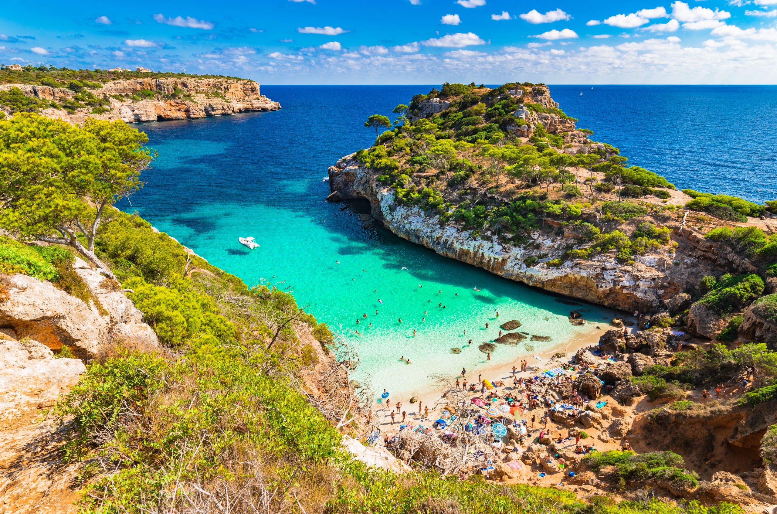  Best-beaches-in-Mallorca-Calo-d’es-Moro--scaled.jpg 
